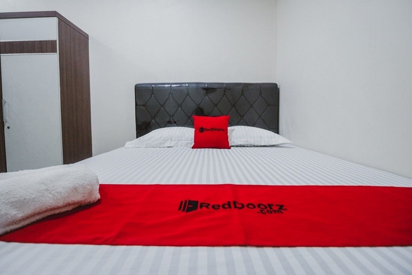 Reddoorz Plus Near Semanggi Yakarta Exterior foto